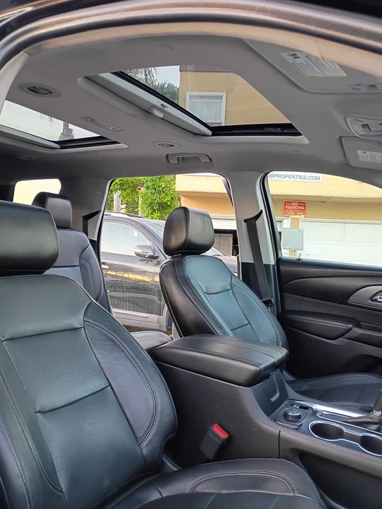 2020 Chevrolet Traverse - Image 5 of 11