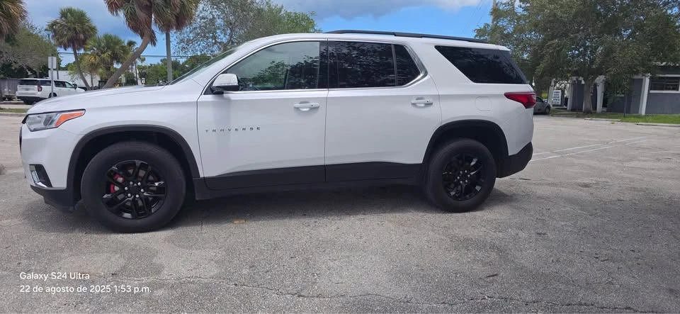 2020 Chevrolet Traverse - Image 10 of 13