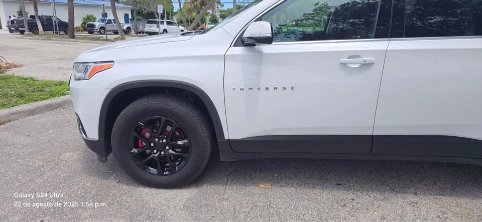 2020 Chevrolet Traverse - Image 9 of 13