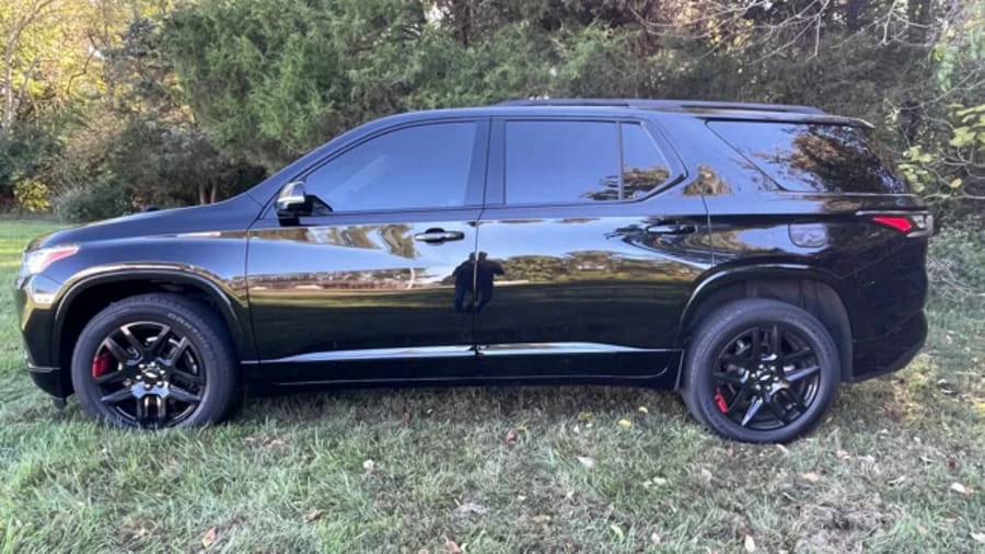 2020 Chevrolet Traverse - Image 2 of 20