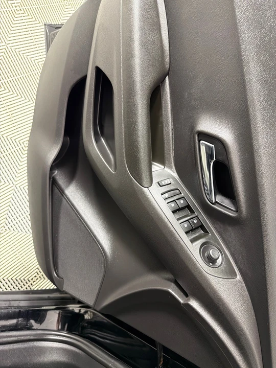 2020 Chevrolet Trax - Image 9 of 21