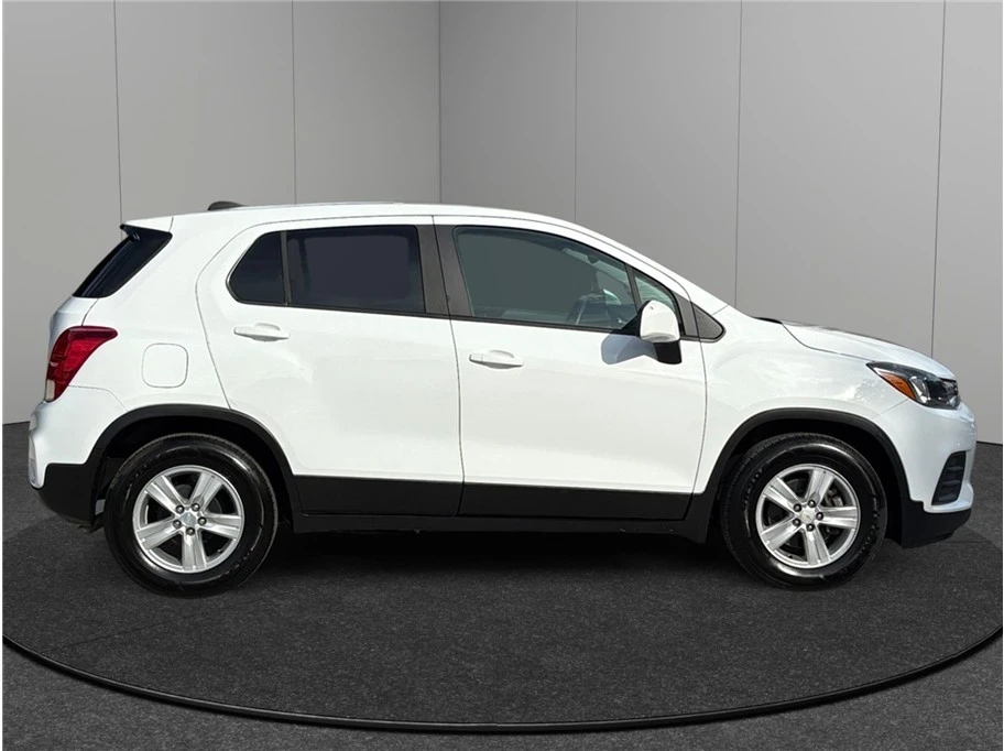 2020 Chevrolet Trax - Image 10 of 21