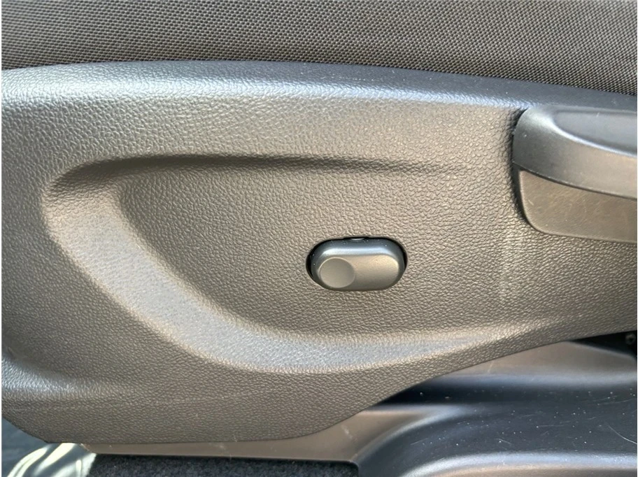 2020 Chevrolet Trax - Image 15 of 21