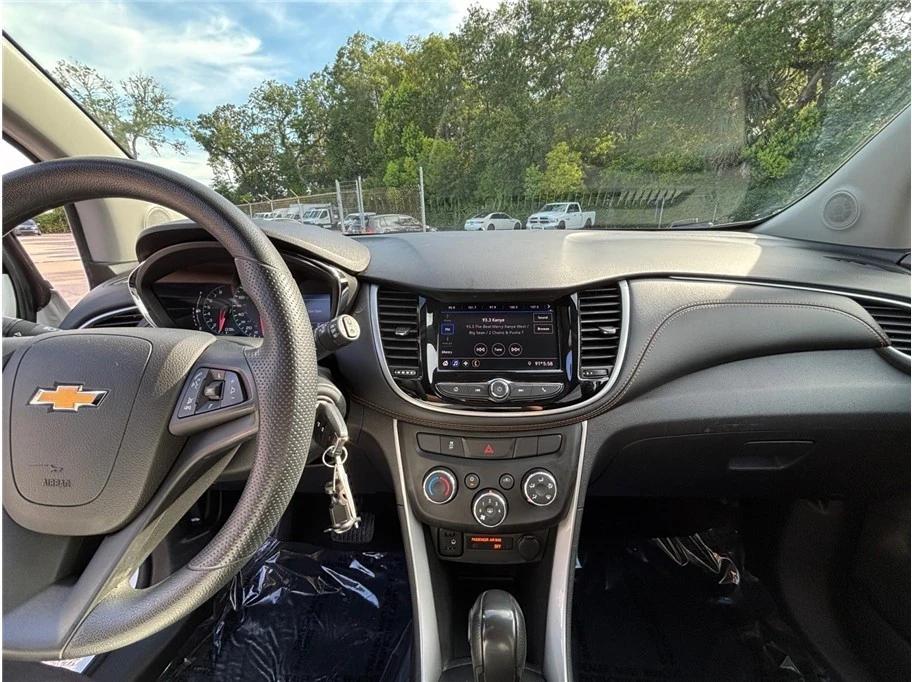 2020 Chevrolet Trax - Image 11 of 21