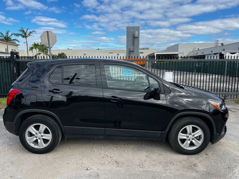 2020 Chevrolet Trax - Image 9 of 24