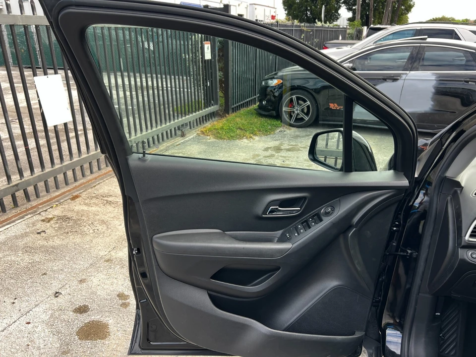 2020 Chevrolet Trax - Image 14 of 24