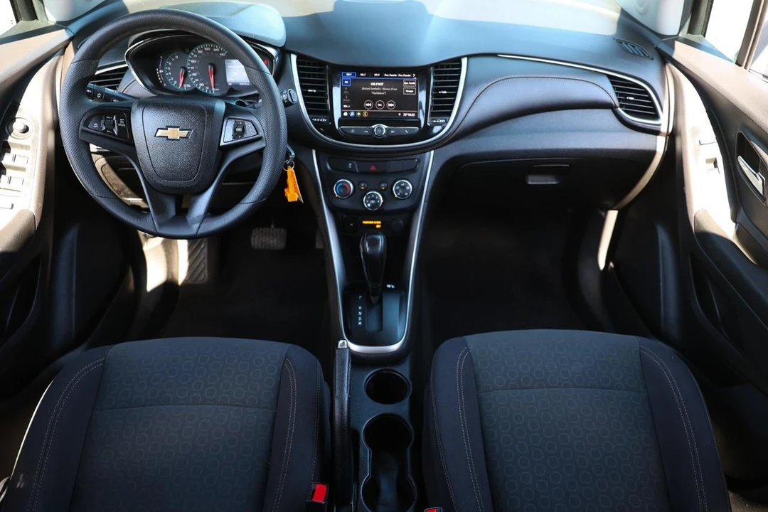 2020 Chevrolet Trax - Image 2 of 21
