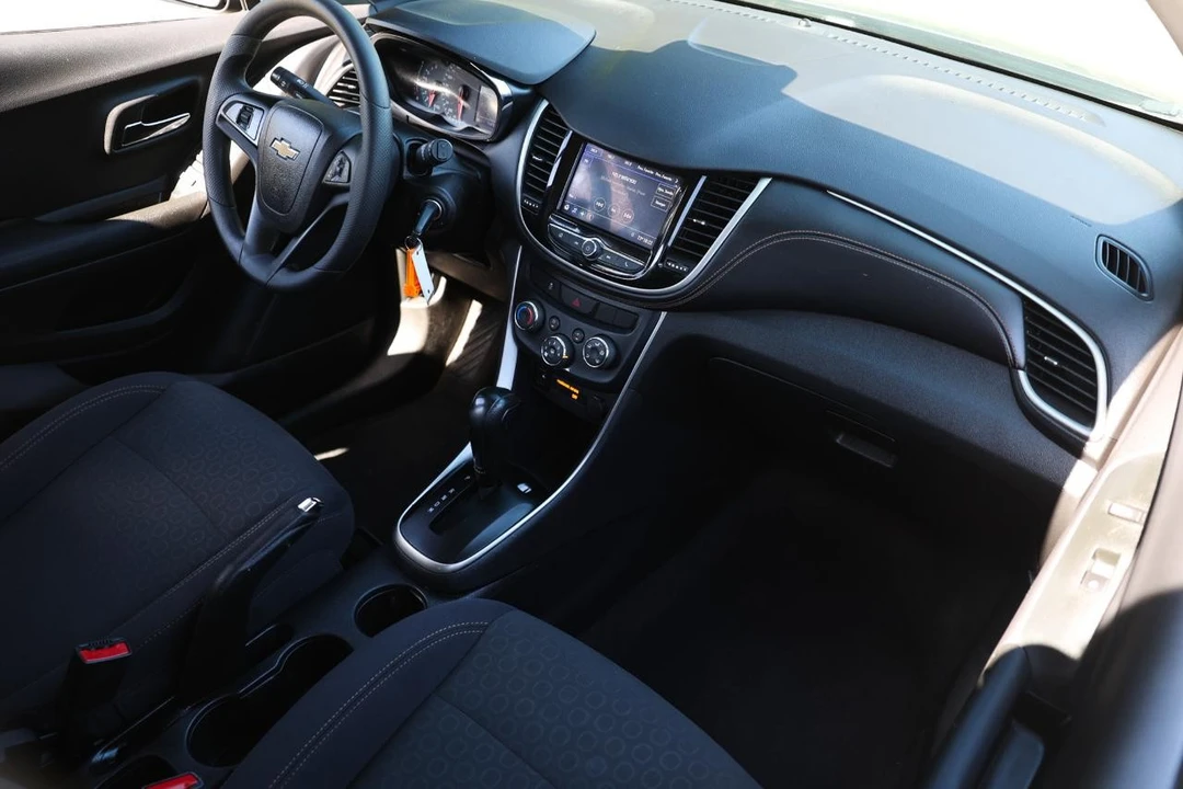 2020 Chevrolet Trax - Image 16 of 21