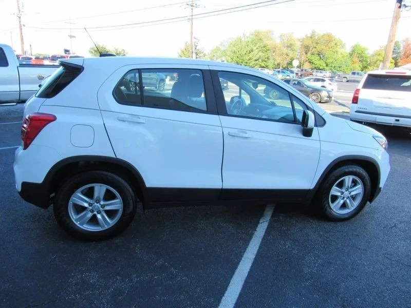 2020 Chevrolet Trax - Image 9 of 12