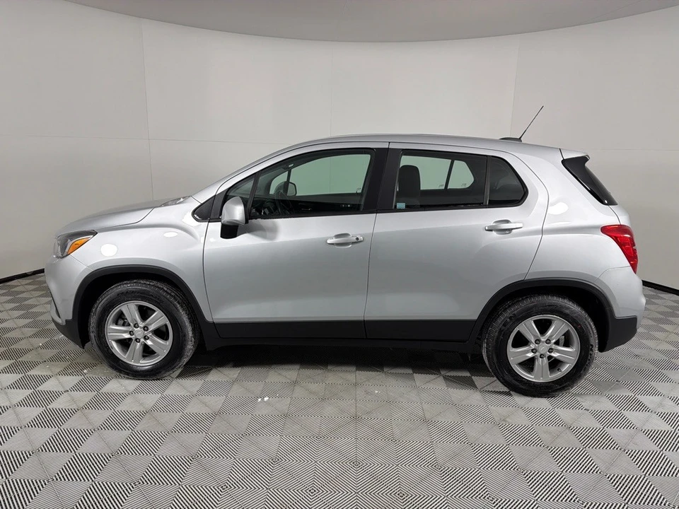 2020 Chevrolet Trax - Image 8 of 12