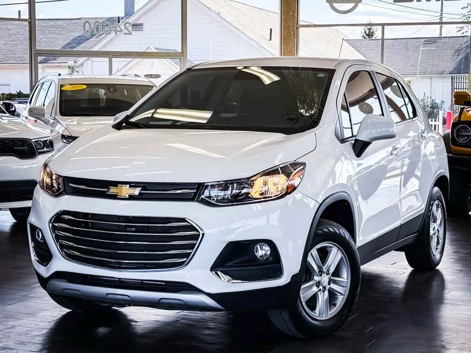 2020 Chevrolet Trax - Image 8 of 12