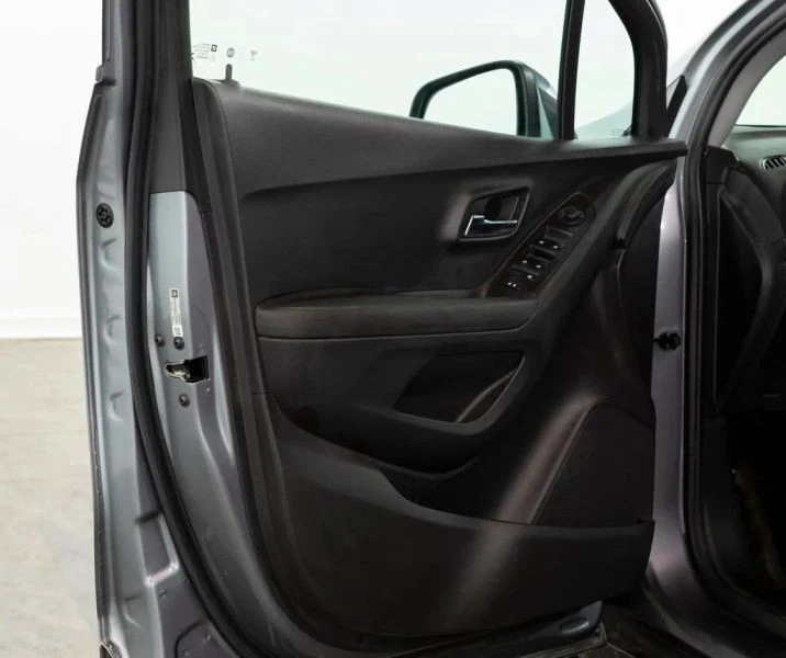 2020 Chevrolet Trax - Image 5 of 12