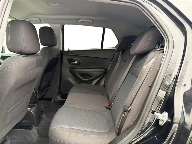 2020 Chevrolet Trax - Image 10 of 12