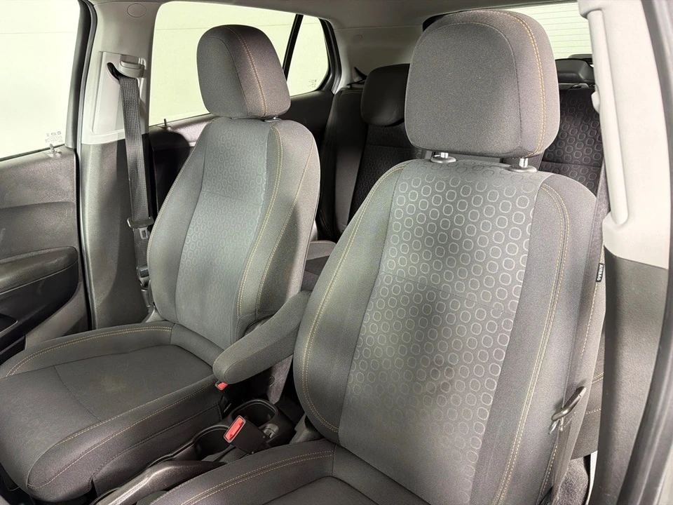 2020 Chevrolet Trax - Image 13 of 21