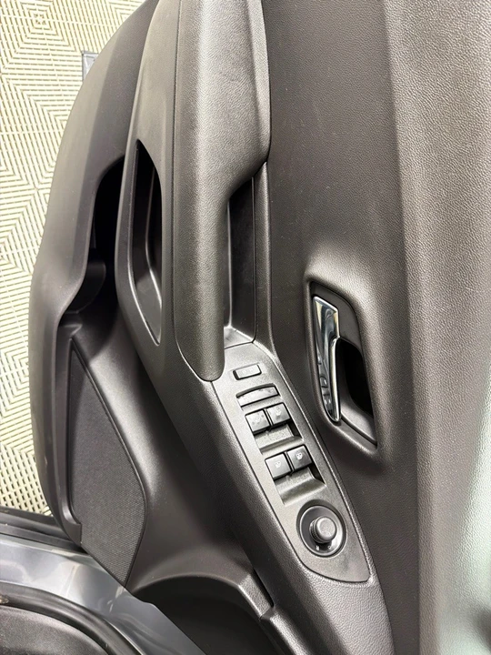 2020 Chevrolet Trax - Image 11 of 21