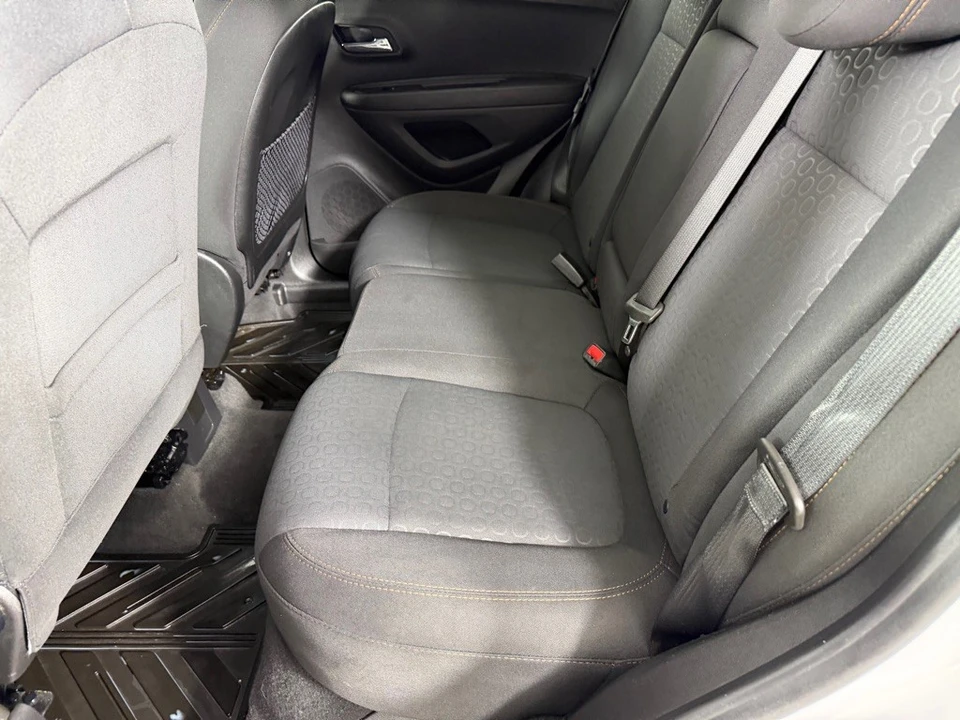 2020 Chevrolet Trax - Image 19 of 21