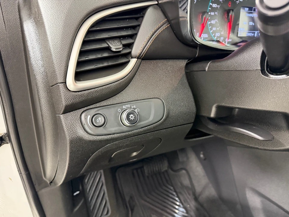 2020 Chevrolet Trax - Image 14 of 21