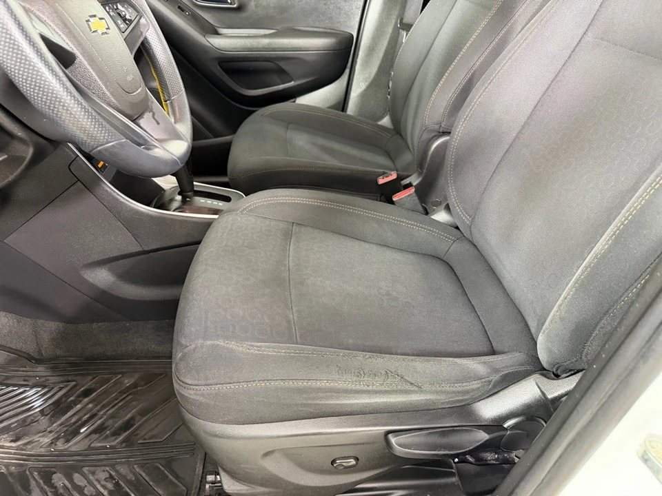 2020 Chevrolet Trax - Image 12 of 21
