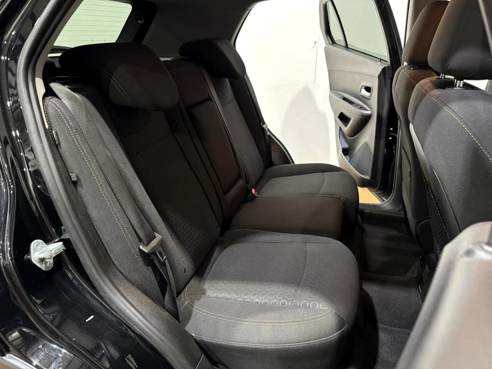 2020 Chevrolet Trax - Image 14 of 21