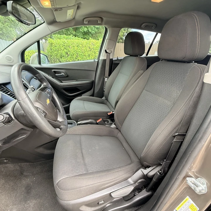 2020 Chevrolet Trax - Image 11 of 16
