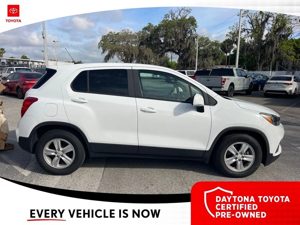 2020 Chevrolet Trax - Image 2 of 10