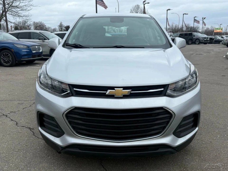 2020 Chevrolet Trax - Image 2 of 12