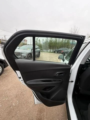2020 Chevrolet Trax - Image 18 of 21