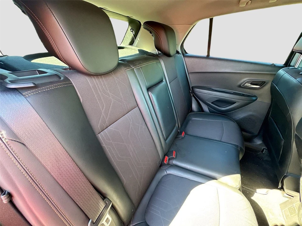 2020 Chevrolet Trax - Image 11 of 15