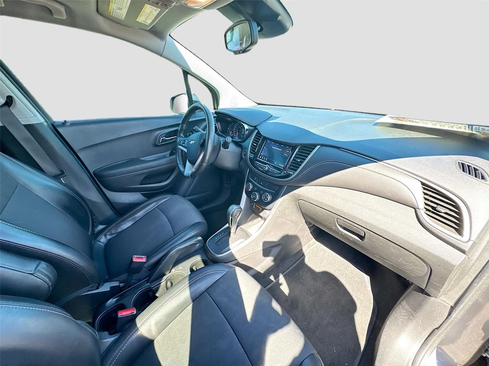 2020 Chevrolet Trax - Image 9 of 15