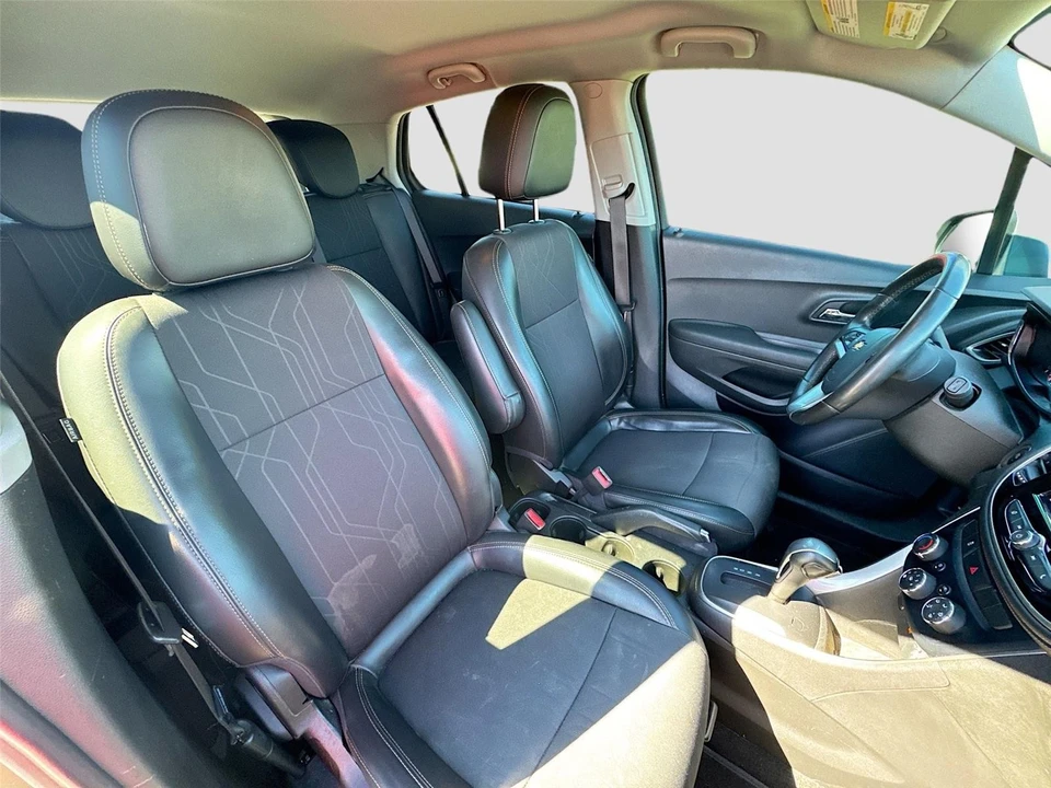 2020 Chevrolet Trax - Image 8 of 15