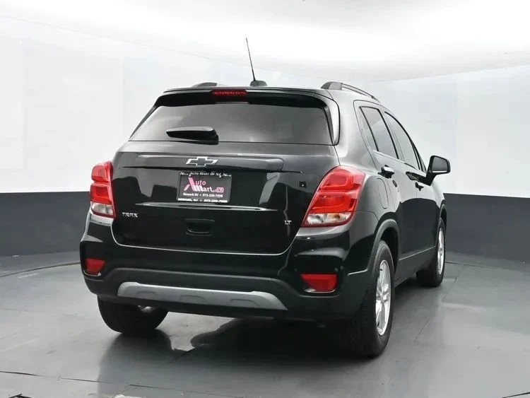 2020 Chevrolet Trax - Image 8 of 12