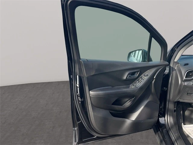 2020 Chevrolet Trax - Image 10 of 12