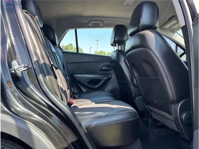 2020 Chevrolet Trax - Image 11 of 21
