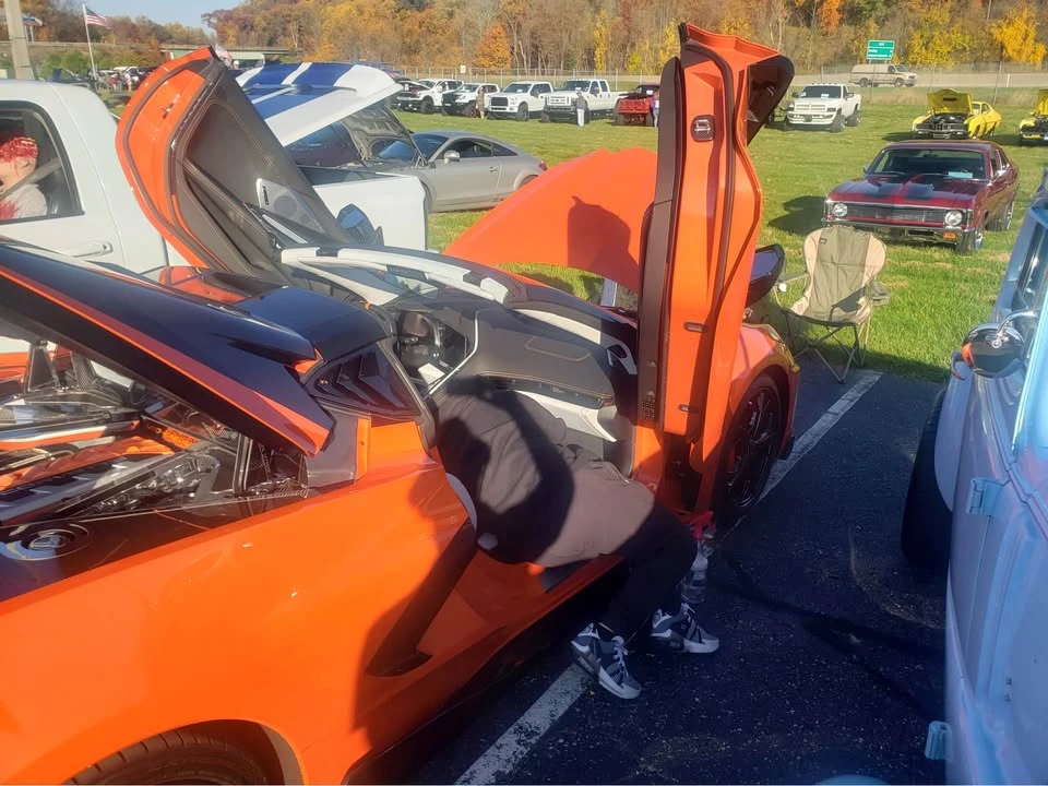 2020 Chevrolet Corvette C8 - Image 9 of 20