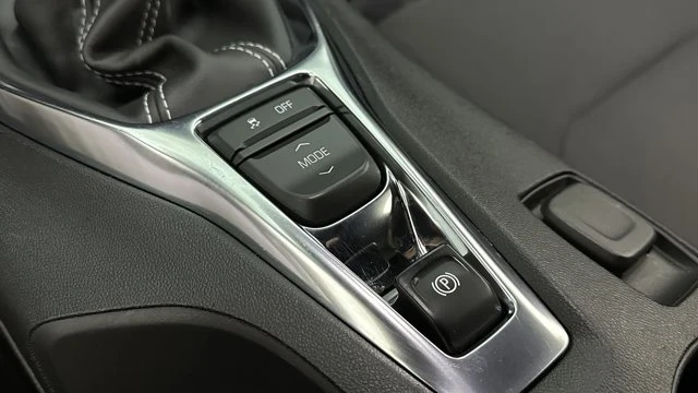 2020 Chevrolet Camaro 6th Gen - Image 14 of 20