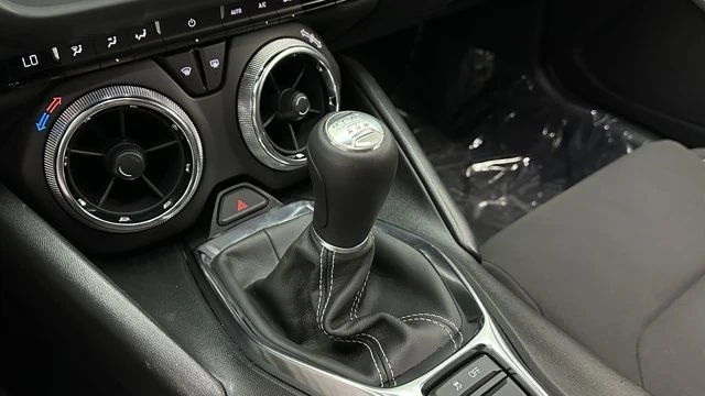 2020 Chevrolet Camaro 6th Gen - Image 13 of 20