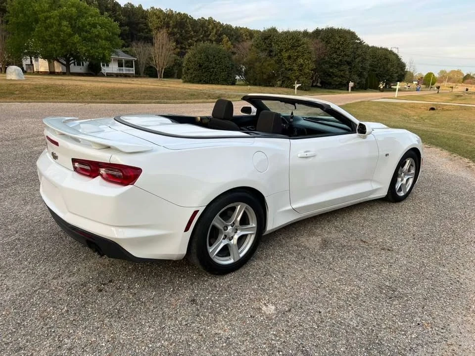 2020 Chevrolet Camaro 6th Gen - Image 7 of 17