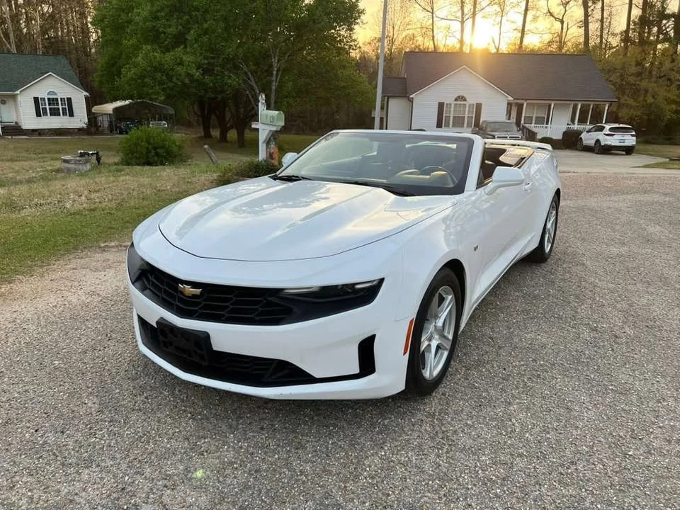 2020 Chevrolet Camaro 6th Gen - Image 2 of 17