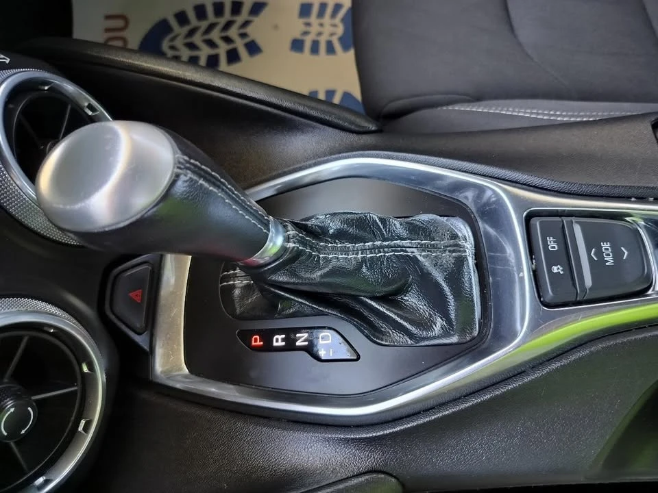 2020 Chevrolet Camaro 6th Gen - Image 17 of 19