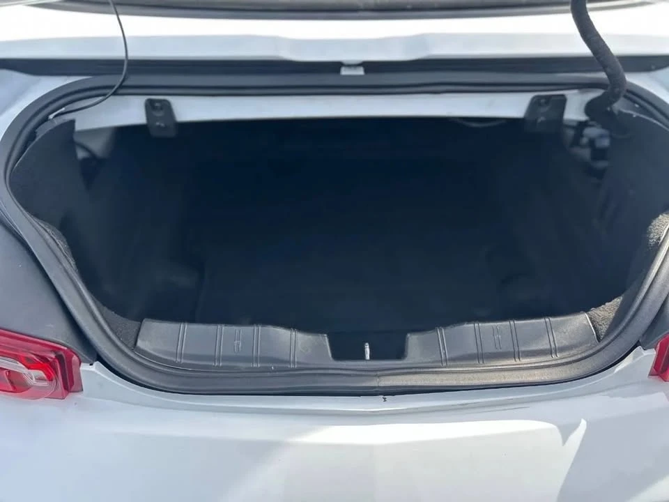 2020 Chevrolet Camaro 6th Gen - Image 16 of 17
