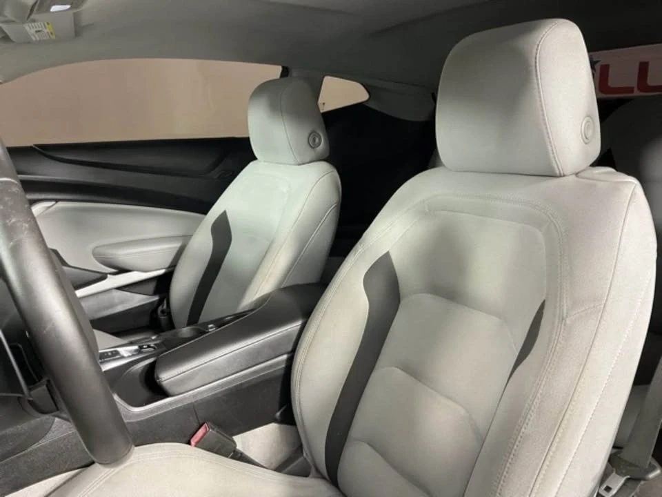 2020 Chevrolet Camaro 6th Gen - Image 12 of 19
