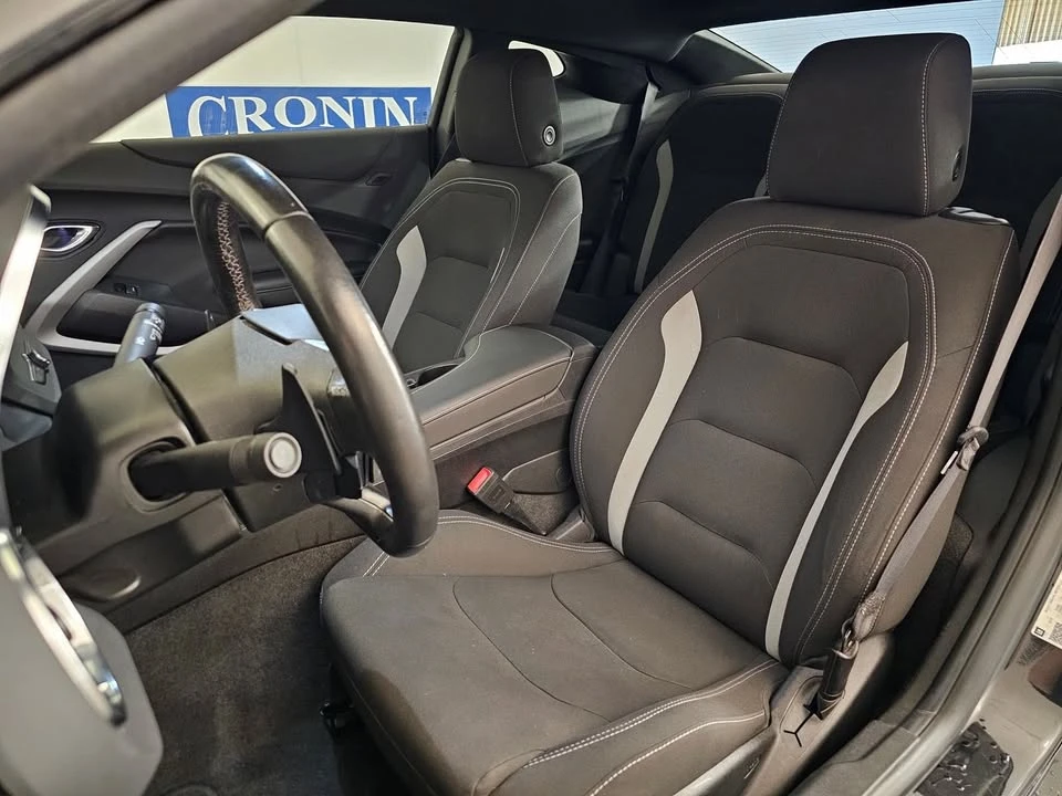 2020 Chevrolet Camaro 6th Gen - Image 13 of 20