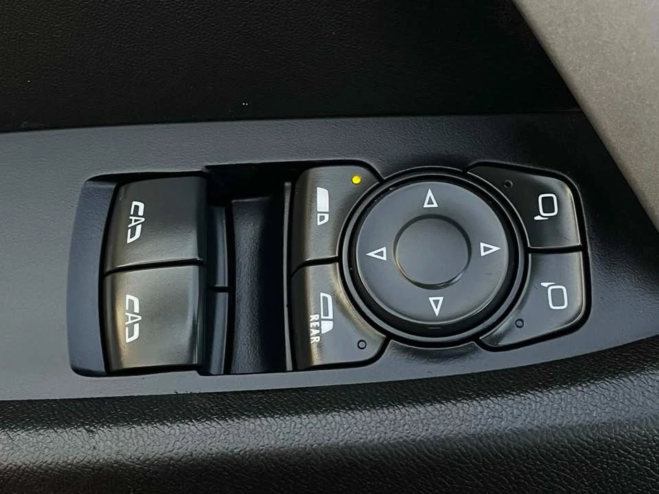 2020 Chevrolet Camaro 6th Gen - Image 8 of 17