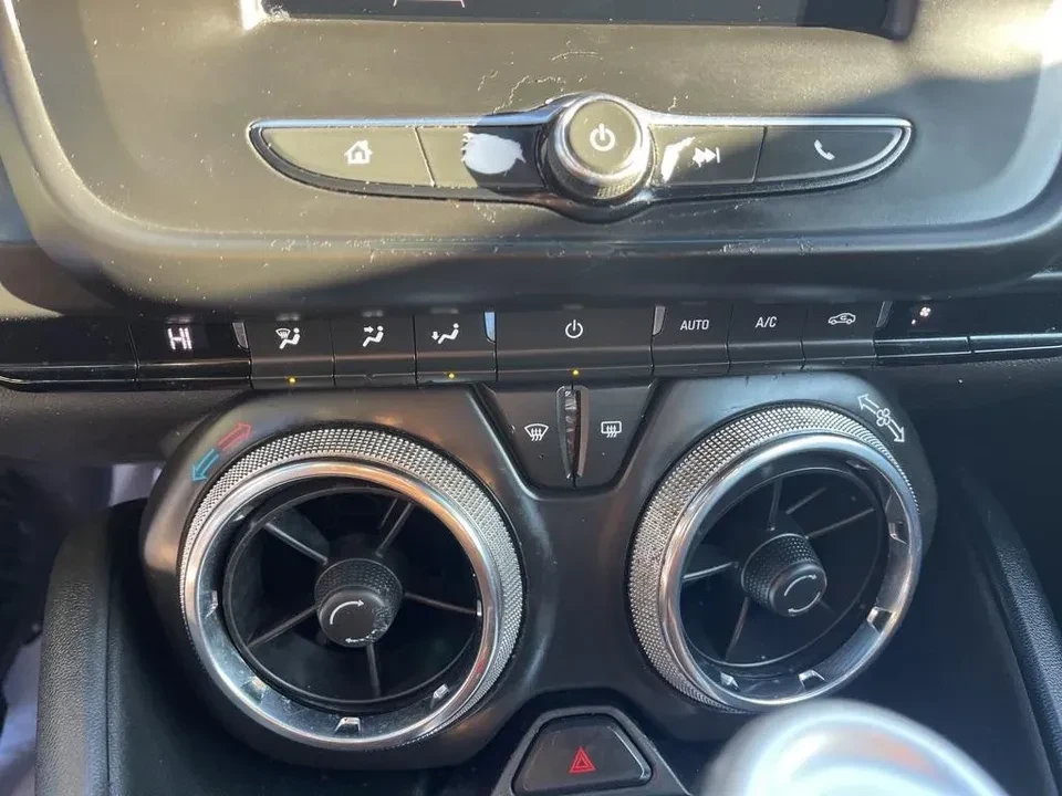 2020 Chevrolet Camaro 6th Gen - Image 13 of 15