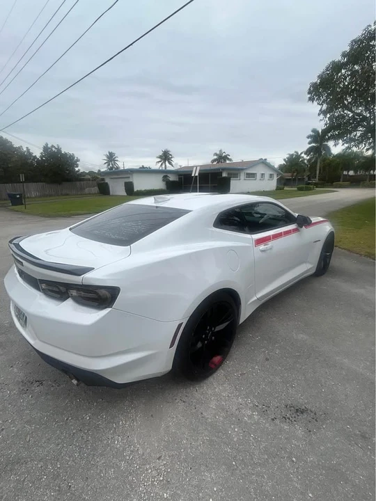 2020 Chevrolet Camaro 6th Gen - Image 6 of 10