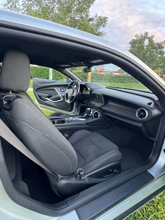 2020 Chevrolet Camaro 6th Gen - Image 10 of 15