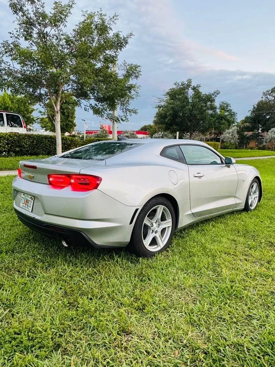 2020 Chevrolet Camaro 6th Gen - Image 5 of 15