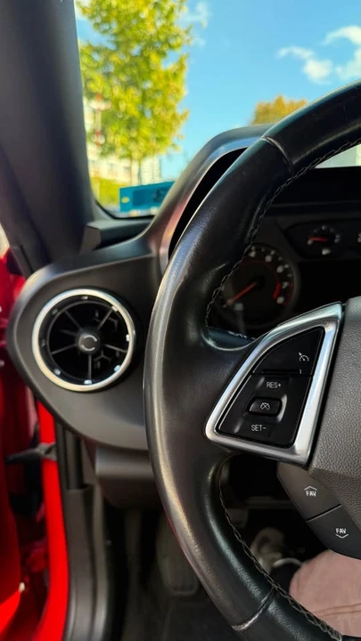 2020 Chevrolet Camaro 6th Gen - Image 11 of 17