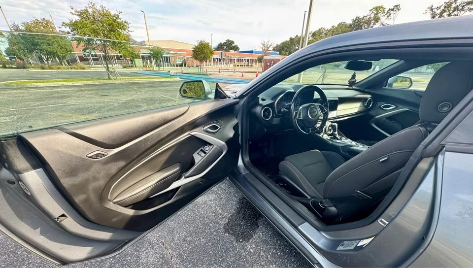 2020 Chevrolet Camaro 6th Gen - Image 9 of 16