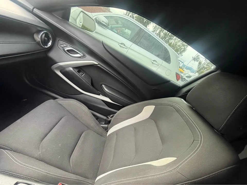 2020 Chevrolet Camaro 6th Gen - Image 6 of 12